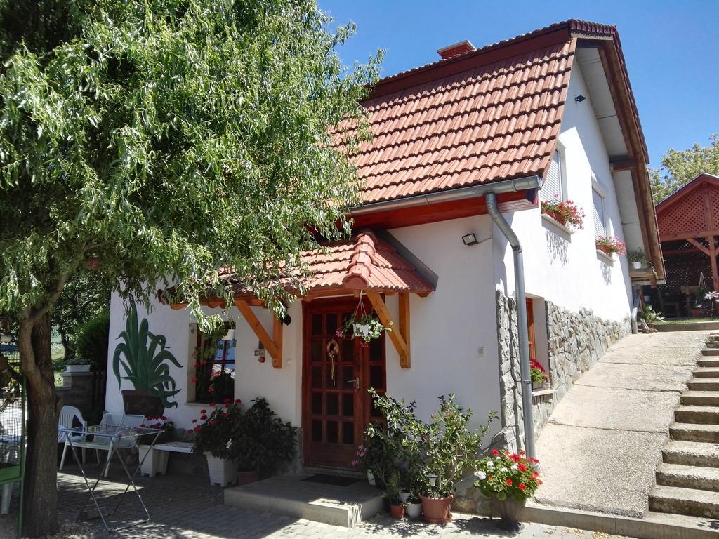 Agávé Apartman Sárvár Exteriér fotografie